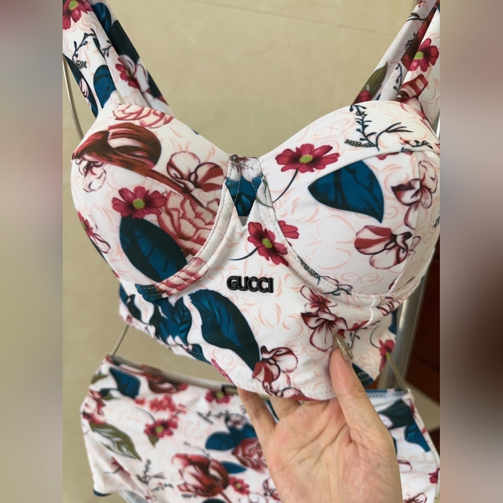 Gucci Floral Bikinis Set - Picture 3 of 7